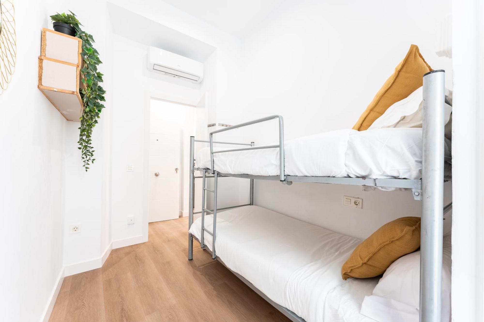 Apartamentos Juan de Padilla Málaga Exterior foto